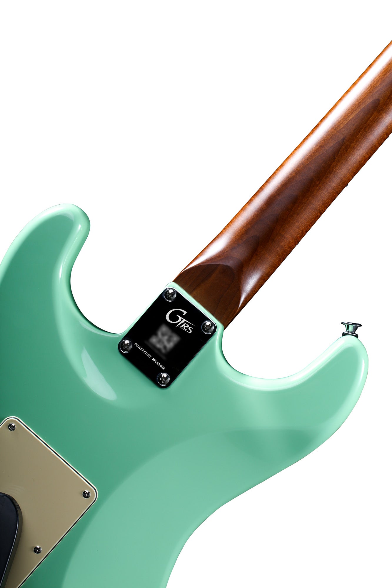 GTRS S801, corps tilleul, manche érable torréfié, touche érable, micros et processeur GTRS, surf green