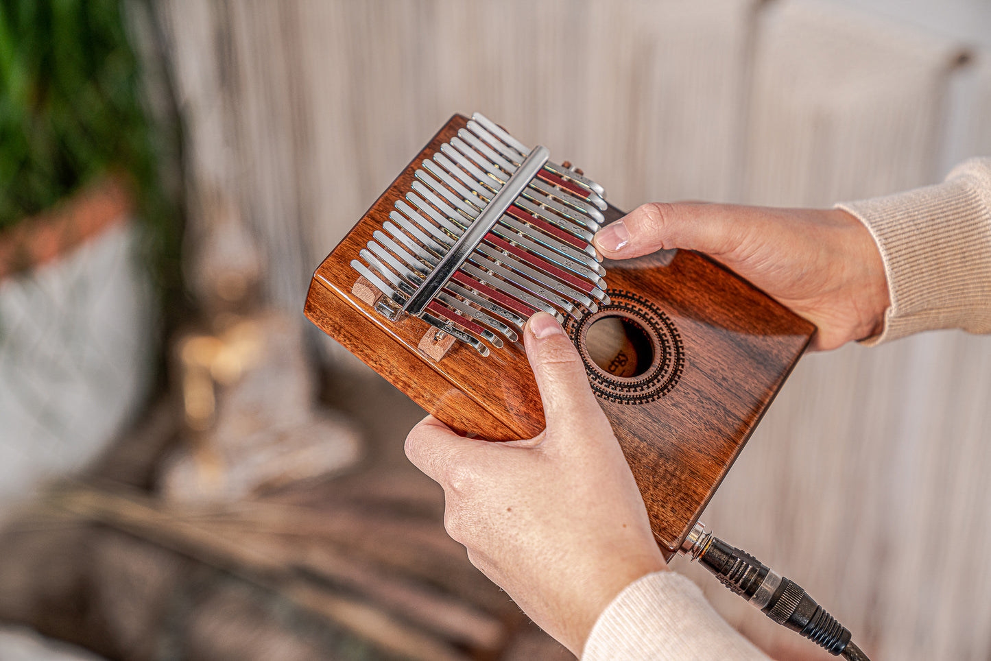 KALIMBA ELECTRO SONIC ENERGY 17 NOTES, DO MAJEUR