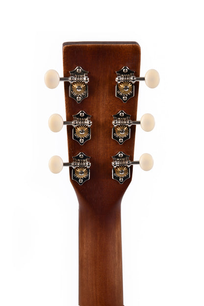 Modèle DM-15E-AGED, Dreadnought, table acajou massif, f/e acajou, touche & chevalet pau ferro, EQ Fishman, naturel"vieilli"