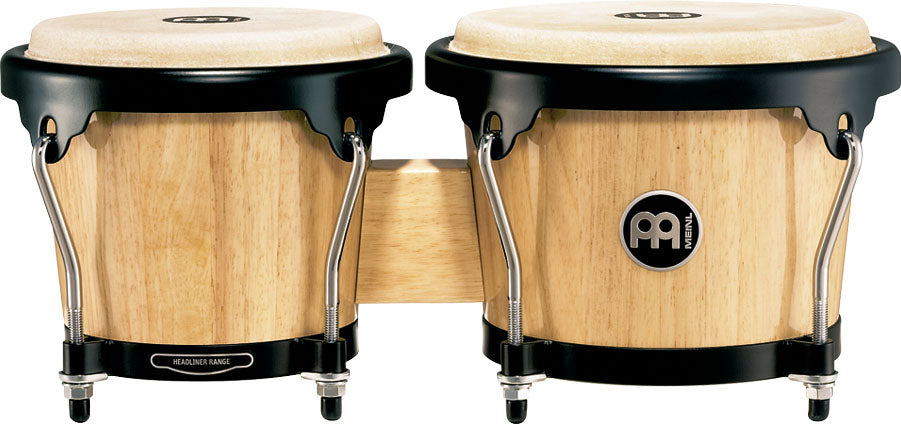 Paire bongos 6"3/4 & 8", fûts hévéa, peaux buffle, crochets 8 mm, cercles arrondis 2mm, accast. noir poudré, naturel brillant