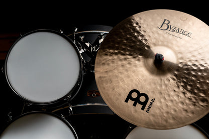 Ride Traditional 22" Extra Hammered, Alliage bronze B20, Martelée à la main, Finition traditionnelle