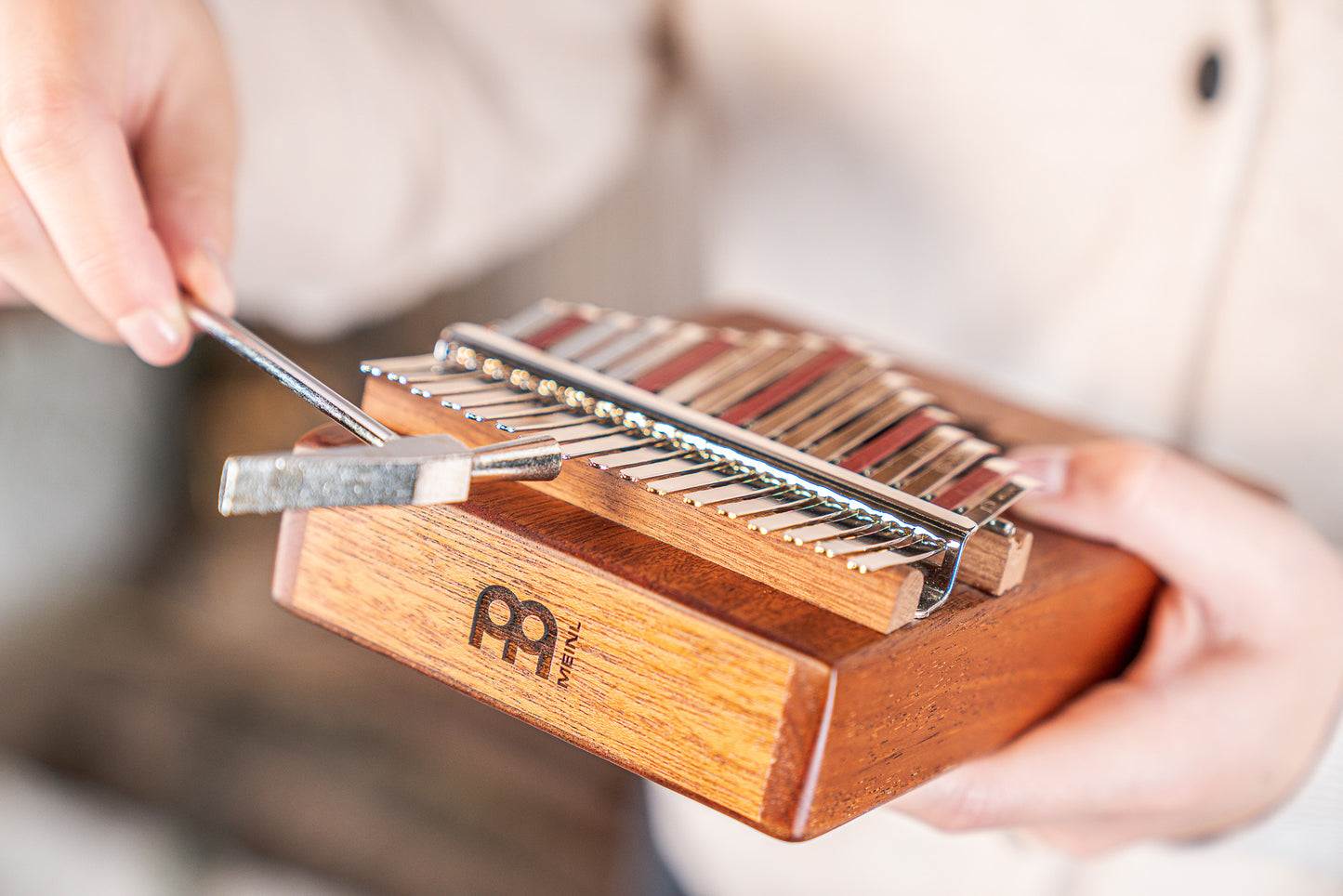 KALIMBA ELECTRO SONIC ENERGY 17 NOTES, DO MAJEUR